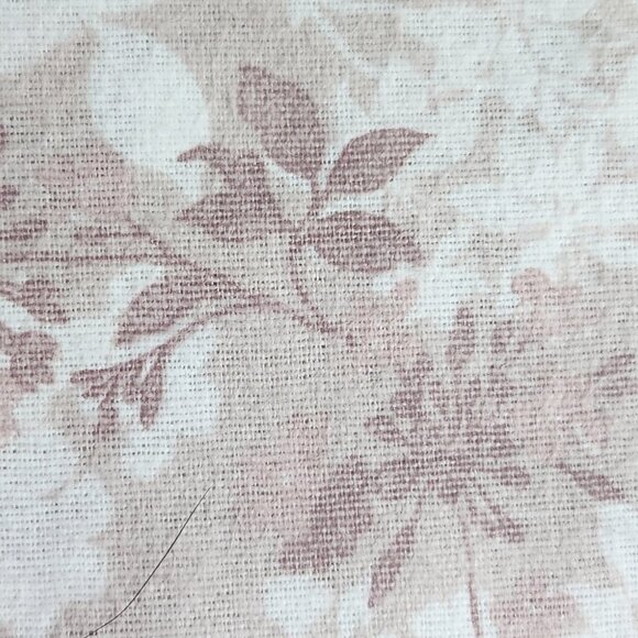 Tahari Queen Flannel Sheet Set - Picture 3 of 3